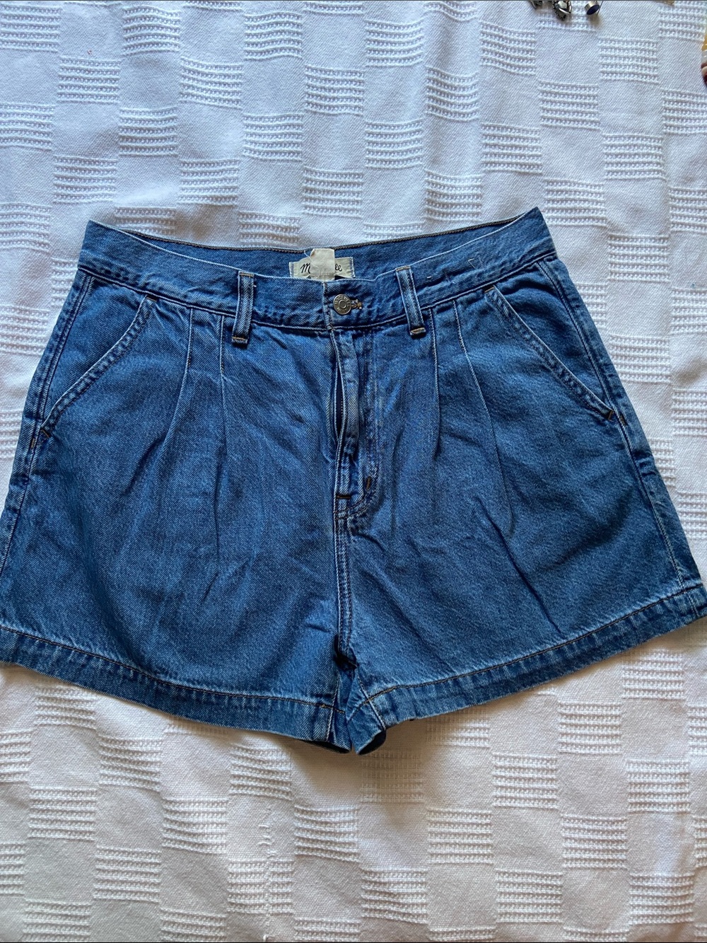 Madewell Harlow Denim Shorts - Picture 2 of 11